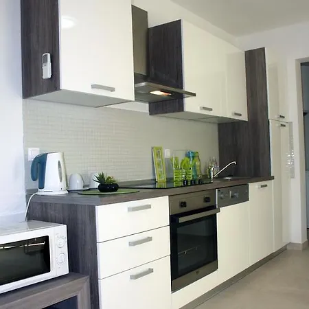 Green Apartment