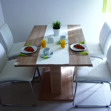 Green Apartment * Vodice