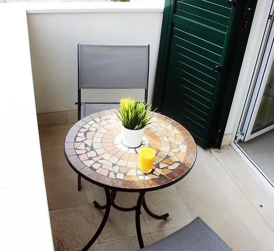 アパート Green Apartment