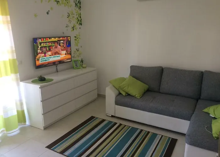 Green Apartment * ヴォディツェ